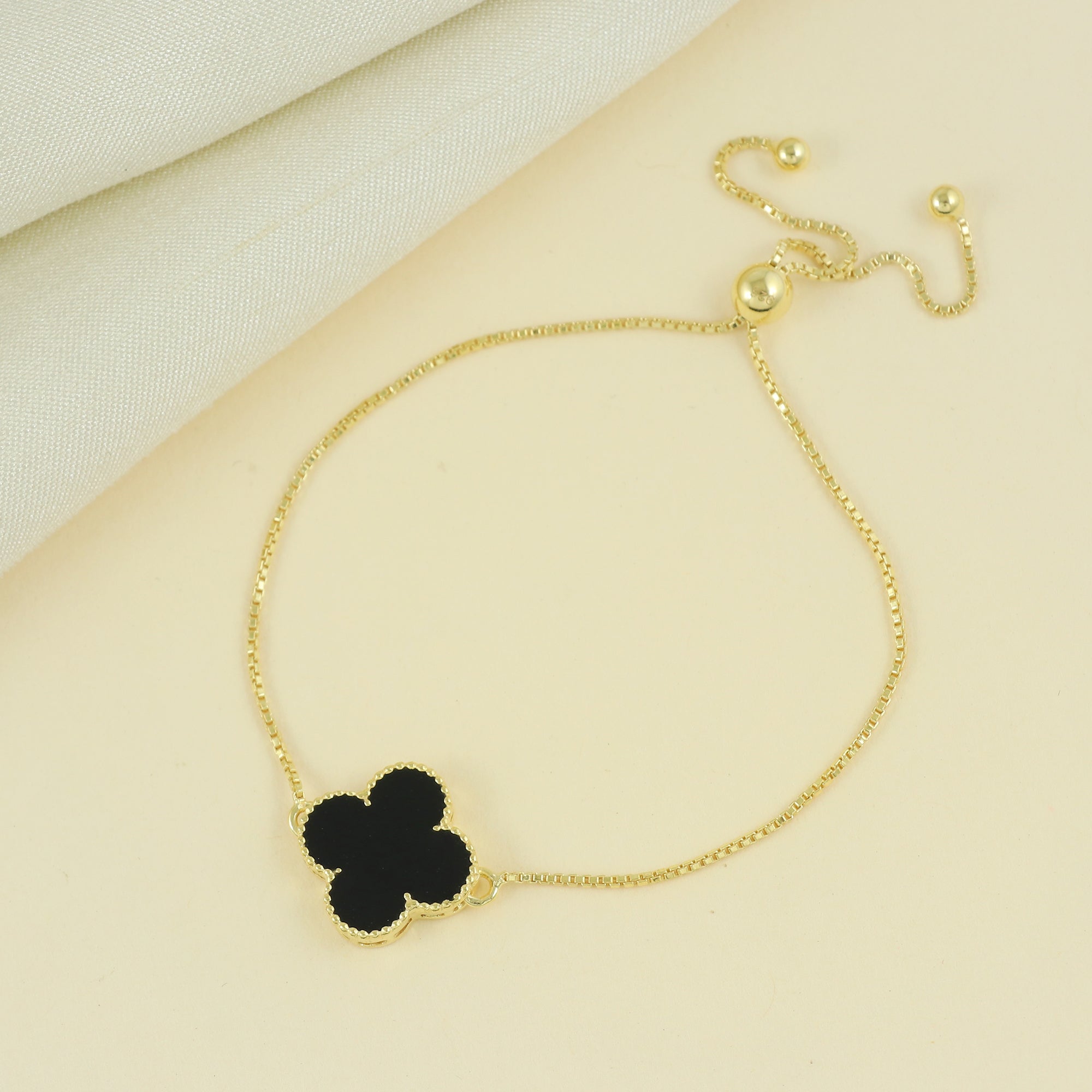 Minimal Flower Bracelet