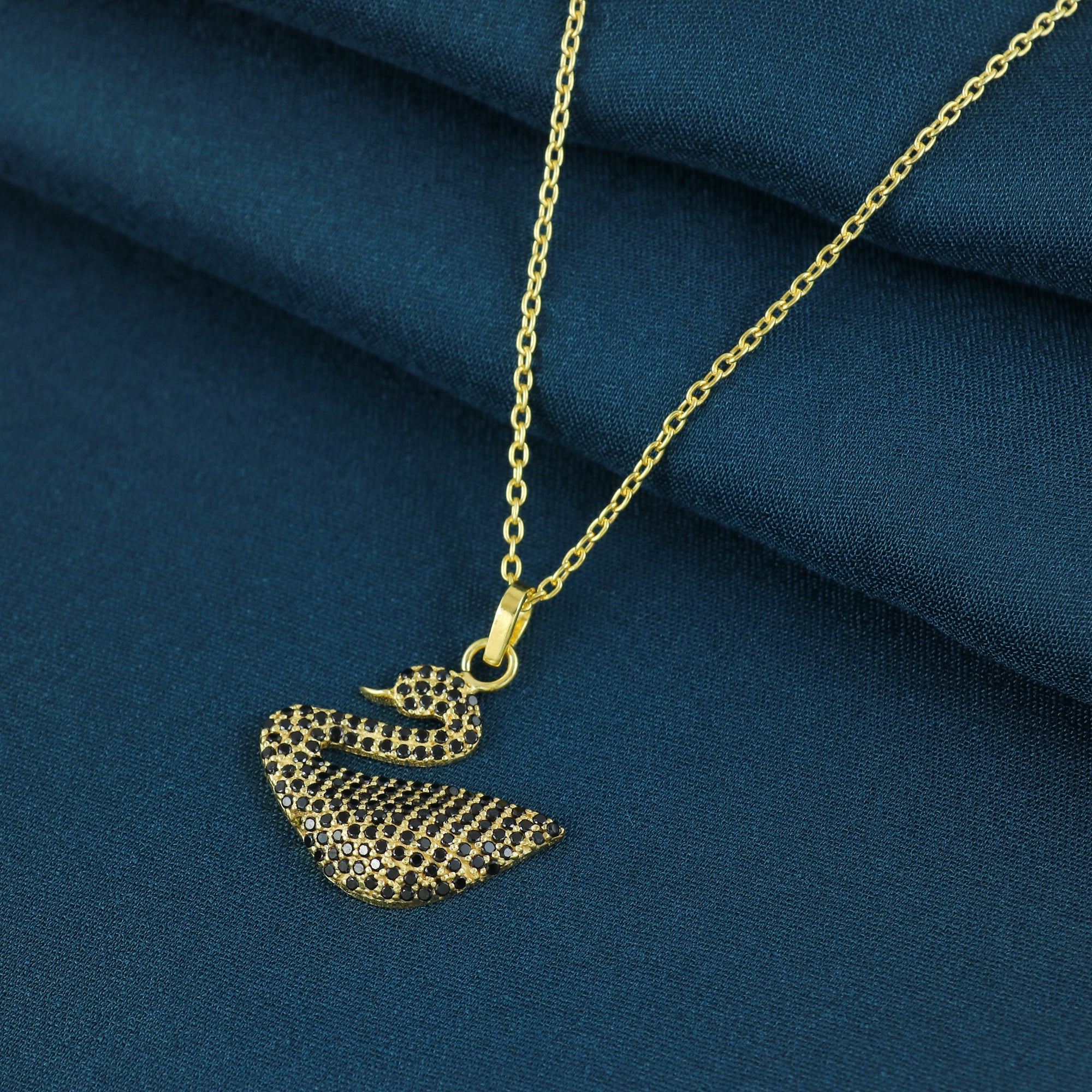 Dazzling Swan Pendant
(Without Chain)